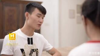 兄妹蕉談 芭蕉香蕉分不清 哥哥手把手教學 近親荒唐性愛