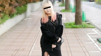 炫耀一個愛與3位數男人做愛的女孩的驚人技術