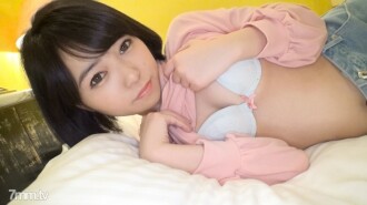 [First shot] AV application on the net → AV experience shooting 954 Because my friend said "AV shooting was fun ♪"! A pure 20-year-old is the first AV challenge for a great reason! !! It feels like a toy with a hard piston for the first time ♪