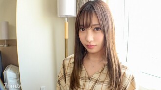 [First shot] [F-milk beautiful girl with a boyfriend..] [Serious female college student] Ang cutest girl sa grade niya ay ang magandang katawan ng isang anghel. She keeps calling out, "Delikado.. Delikado."