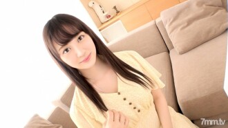 [第一槍] [吸引整潔的間隙] [Gachi害羞的天真女孩]一個整潔的女大學生，笑容令人印象深刻。反應靈敏的年輕身體，差點被男人的技術缺席..網上AV應用→AV體驗拍攝1383