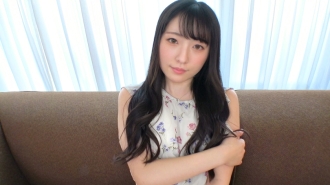 [Neat system? ] A soba shop clerk's older sister who longed for an AV actress and decided to appear in an AV. A neat and clean pussy that seems to be smooth and clean and doesn't know the dirt.