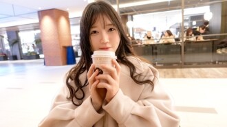 "Uma garota cheia de energia que trabalha em uma loja de souvenirs em Asakusa se candidatou! Ela fala claramente e parece séria, mas tem um corpo super sensível e fica tão excitada só com os mamilos que esguicha como uma enchente! Ela está tão excitada que está tendo convulsões loucas!...": MGS Video <Prestige Group> Site de Distribuição de Vídeos Adultos