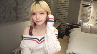 「【이거야 에로의 2도류!】【책임하는 것도 탓할 수 있는 것도 너무 좋아서 멸!】 입안이 성감대인 에로 금발 걸의 입은 압권!취미는 의외로 재봉? 이런 걸은 진짜 최고!에로…